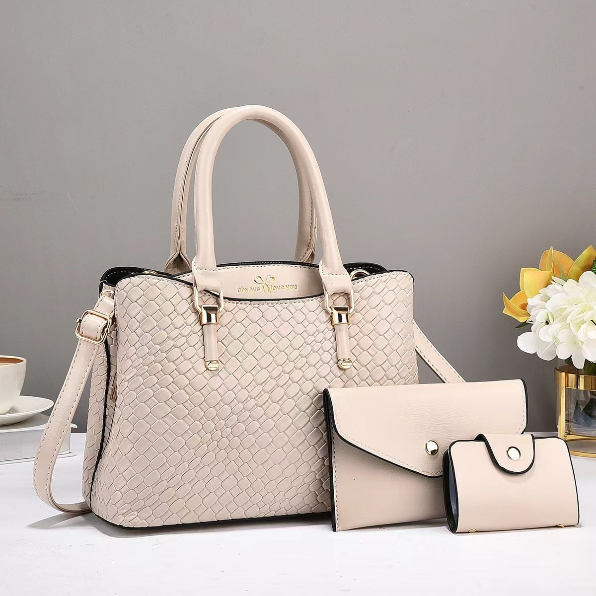 Baddie Vibe Hand Bag, and Clutch Set